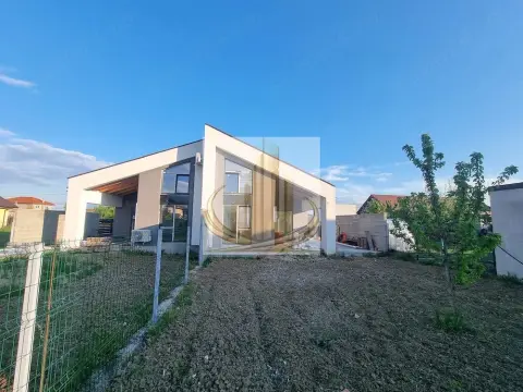 Duplex nou Ghiroda P+M, 141 mp utili, teren 440 mp,10 min de Timișoara