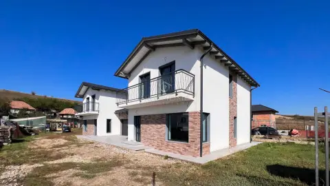 COMISION 0% Casă cu 4 camere de vanzare, Sub Coasta Apahida