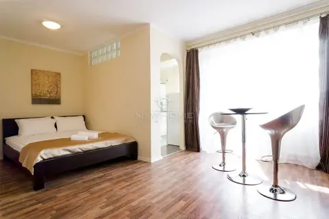 Apartament de inchiriat 1 camera, PARCARE zona Iulius Mall