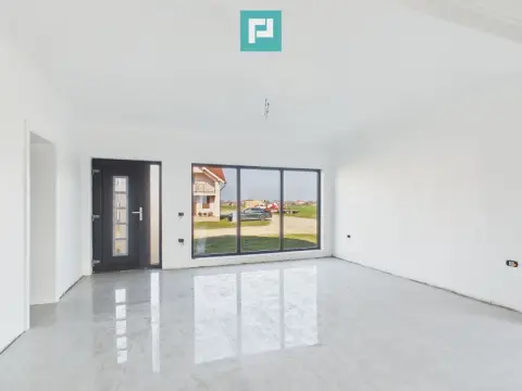 Casă nouă, finisată interior, 130mp utili Curtici