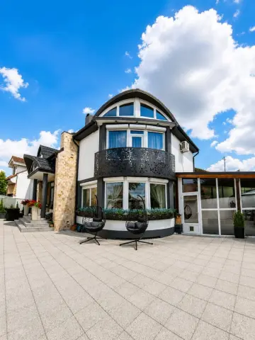 VILĂ INDIVIDUALĂ DE EXCEPȚIE · 365.000 €