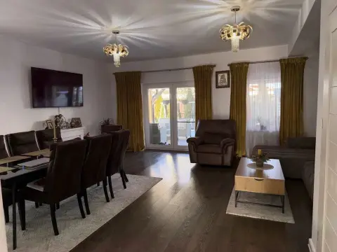 Casa tip duplex / Cartierul Arhitectilor
