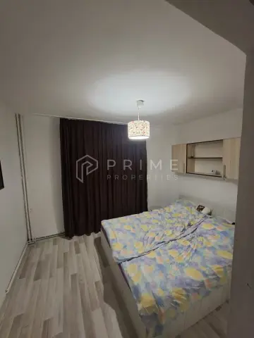 Apartament decomandat cu 3 camere Dambu Pietros