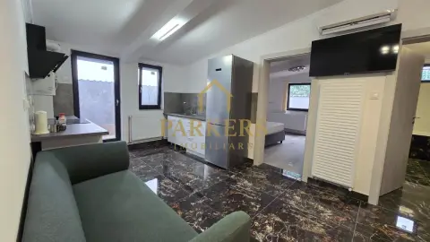 Apartament 3 camere 60 mp la mansarda si parcare in Manastur