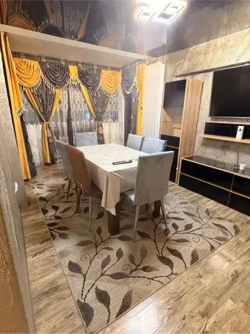 De inchiriat apartament cu 3 camere, Tiglina 1, parter, 500 euro