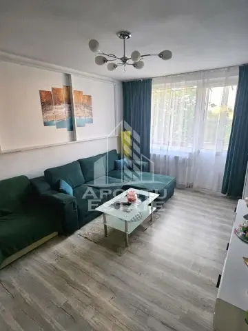Apartament cu 3 camere de inchiriat in zona Sagului Petfriendly
