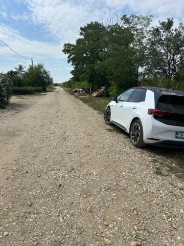 Teren intravilan 32 ari Culciu Mare 64 m front aproape de strada principala