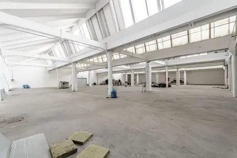 Hală industrială în suprafață de 1174 mp
