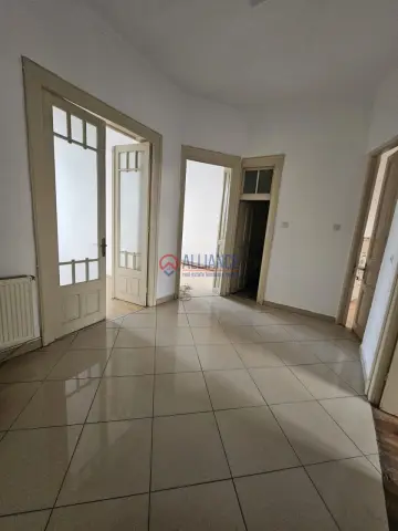 CENTRU - spatiu de birou disponibil imediat!