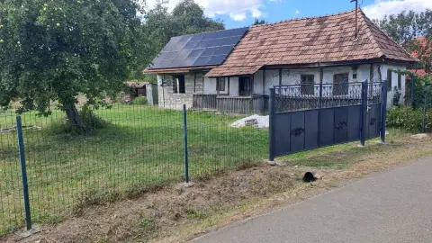 casă de vanzare în Chiheru de Sus