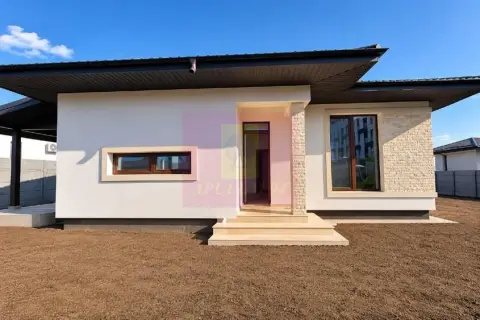 CASĂ PREMIUM Smart PE UN SINGUR NIVEL | 500 MP TEREN | ANSAMBLU PRIVAT 10 case