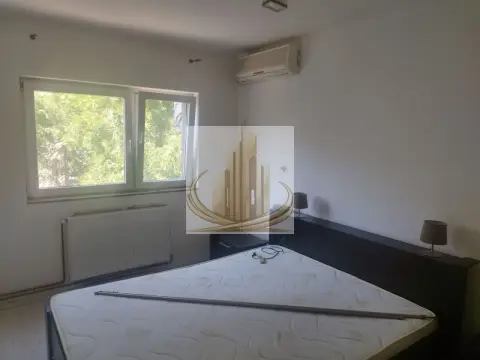 Apartament cu 3 camere, complet renovat și mobilat | Calea Șagului