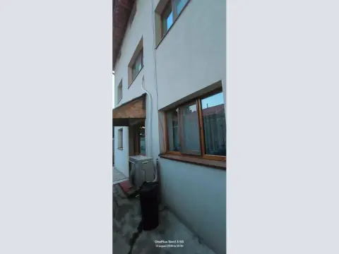 De vânzare: Vilă 3 camere, curte individuală – Zona Tei (Sector 2)