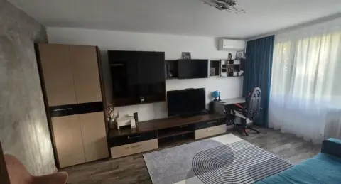 Vand apartament cu 2 camere pe Valea Oltului la 8 minute de metrou