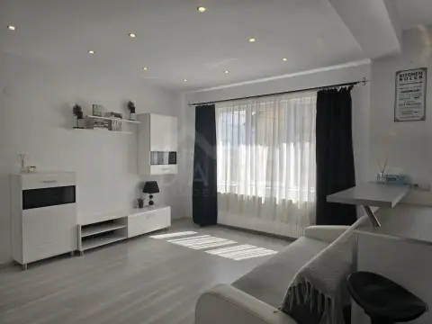 Inchiriez apartament 2 camere
