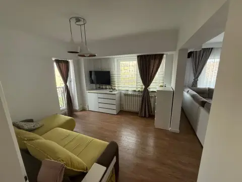 Spațiu comercial de 74mp de închiriat Piata Bobocica