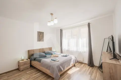 Investiție în Centrul Istoric al Sibiului – 2 apartamente, business funcțional