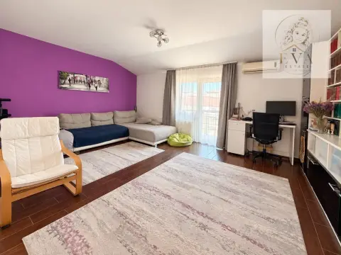 APARTAMENT 3 CAMERE DE VÂNZARE | 84,11 MP | CURTE ~70 MP | 2 PARCĂRI