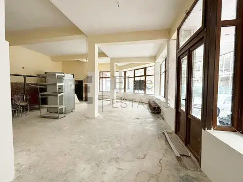Spatiu comercial 265 mp de vanzare ultracentral in Oradea