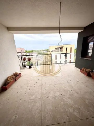 🏡 Penthouse modern cu 3 camere + terasa generoasa
