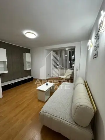 Apartament cu 2 camere de inchiriat-zona Centrala, Timisoara