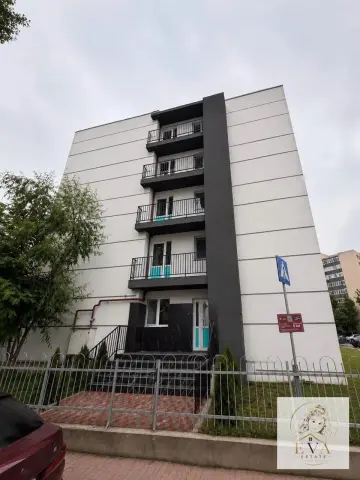 GARSONIERE DE VANZARE IN TITAN- DIRECT DEZVOLTATOR