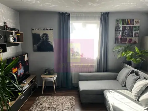 Apartament 2 camere, spațios, mobilat și utilat, loc de parcare