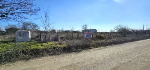 De vanzare 1600 mp curti constructii, Vanatori, 56.000 euro