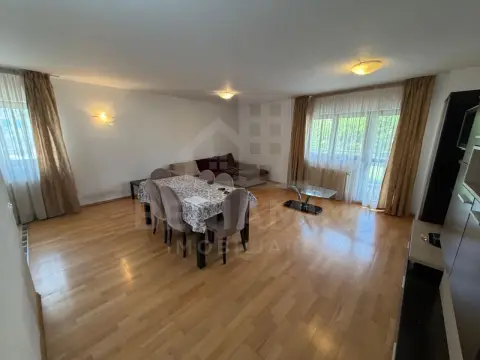 3Decomandate-88mp-2Bai-Etaj 1-Boxa-Parcare-Complex Privilegio-Brasov