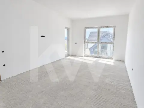Apartament 2 Cam decomandate+balcon