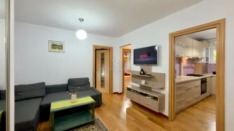 Apartament 2 camere decomandat, parcare în zona Grigorescu