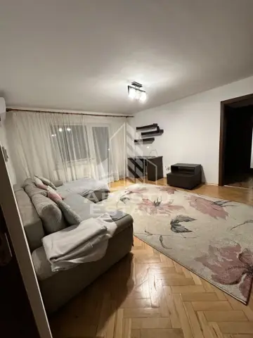 Apartament cu 2 camere de închiriat- centrala proprie- zona Dambovita