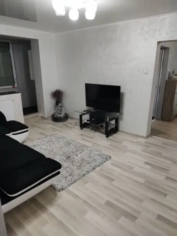APARTAMENT 3 CAMERE – MICRO 17 – RENOVAT – ETAJ 3/4 – 64 M...