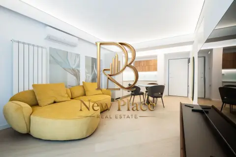 [VIDEO] CORTINA NORTH | Mobila Rovere | Parcare subterana | LUX
