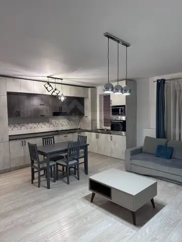 De inchiriat apartament 2 camere Maurer