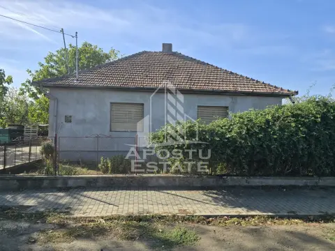 Casa de vanzare, ZERO comision de la cumparator, in Curtici