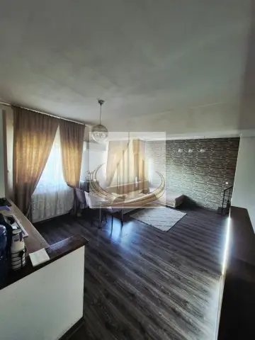 De vânzare apartament 3 camere 70mp