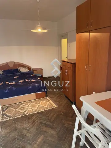 Garsonieră de închiriat – Bd. Unirii, București
