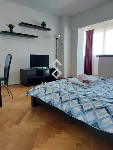 **Garsonieră de închiriat | Unirii Boulevard – Str. Traian 2**