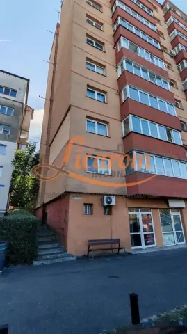 2 camere decomandat,BD Garii,etaj intermediar,pret pornire 103000 E