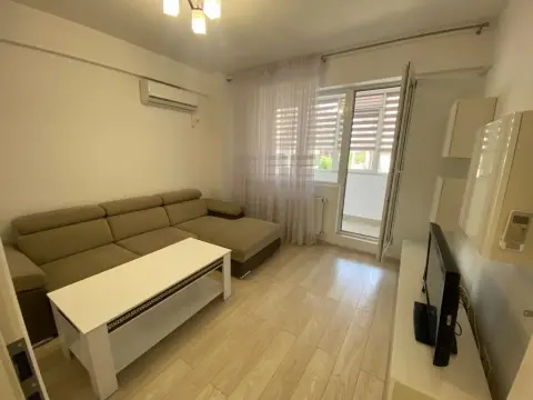 Apartament 2 camere | Decomandat | Centrală proprie | Parcare gratuită