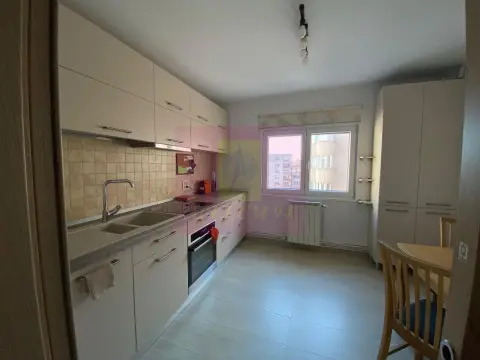 3 Camere Decomandat 77 mp, 2 Băi, Nerva Traian Centrala Proprie