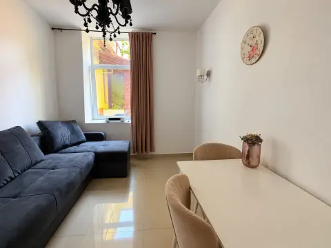 Apartament 2 camere cu parcare privata de inchiriat, ultracentral