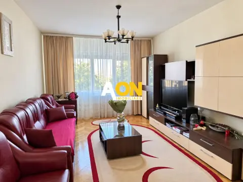 Apartament 4 camere, 102 mp utili, etaj 2 + garaj + boxa, zona Closca