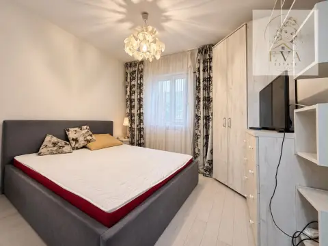 Apartament 2 camere de vânzare+loc de parcare