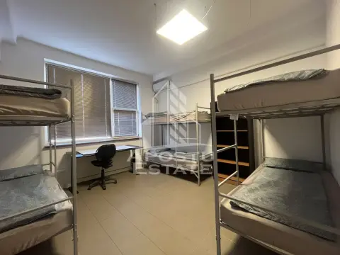 Casa-Cazare muncitori in Aradul Nou
