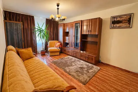 Apartament de vânzare, 3 cam, zona casa de cultură, 75mp