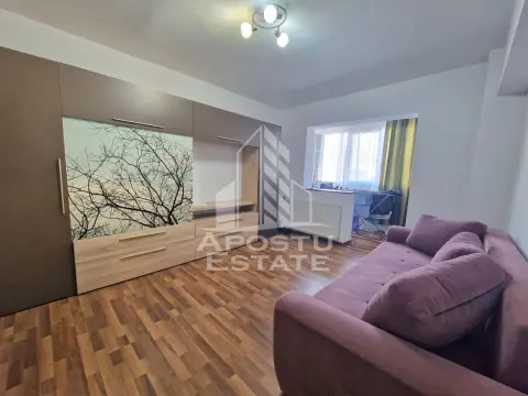 Apartament cu 2 camere de în, etaj intermediar, zona Circumvalatiunii