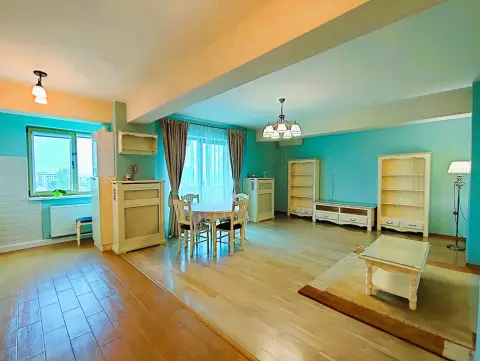 🏖️ Apartament 3 camere de vânzare în Mamaia Sat – Central, lângă Hanul cu Peste