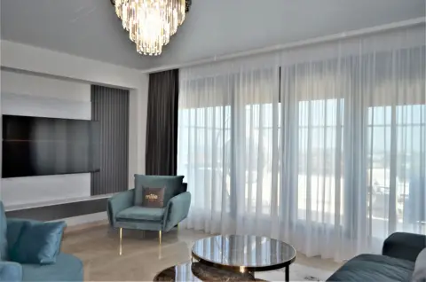 Apartament 2 camere lux de vanzare in Tomis Plus